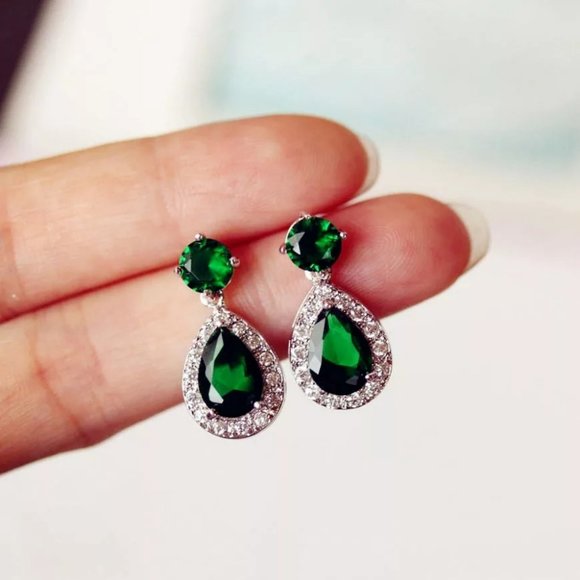 Jewelry - NEW SILVER GREEN CRYSTAL EARRINGS